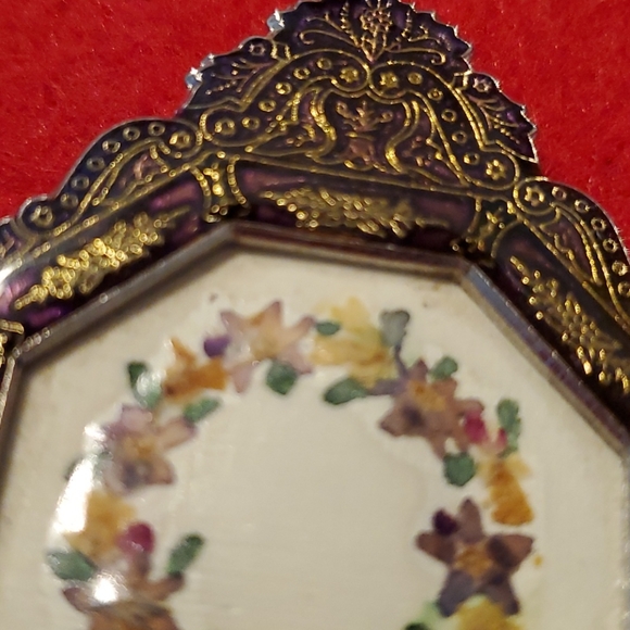 Vintage Ornate Picture Frame Brooch Enamel - Picture 2 of 4